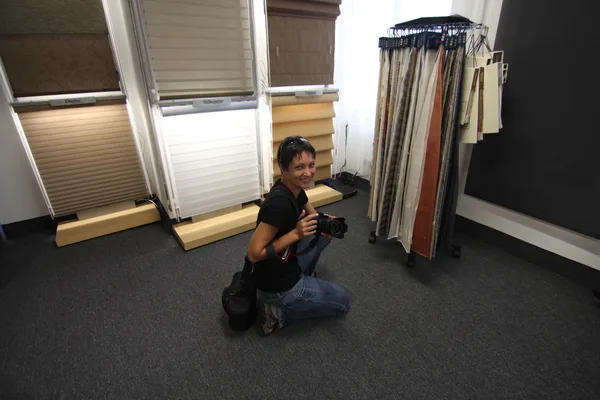 On location composing a commercial photograph